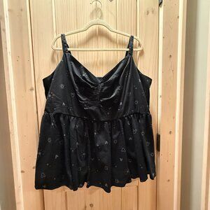 Torrid DISNEY Peplum top, black and gray/silver, size 4 (4X/26)